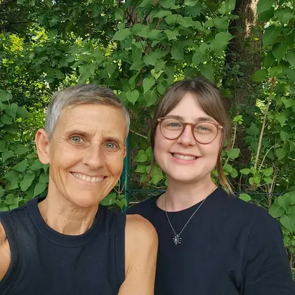 Portraitaufnahme von Monika Janssen und Rahel Rosenfeld